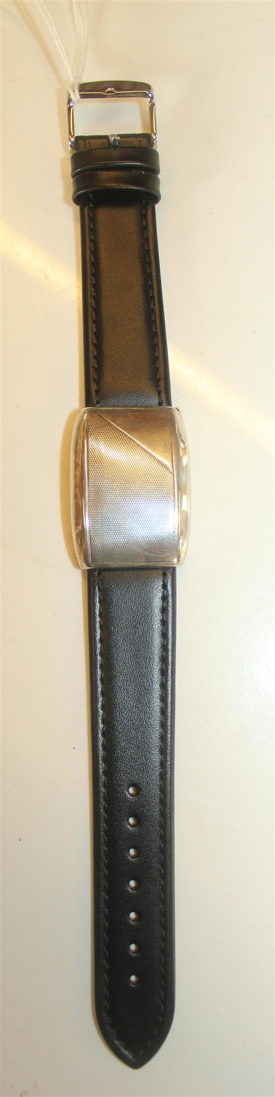 18ct gold trench watch